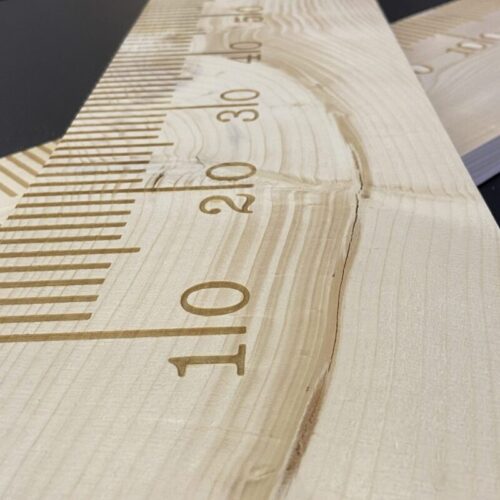 design meetlat groeimeter met naam liefslabel kraamcadeau verjaardagscadeau 1 2 3 4 5 6 7 8 9 jaar cadeautip kind uniek origineel cadeau leuk