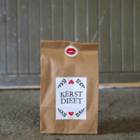 kerstdieet kerstpakket origineel persoonlijk kleinigheidje iets leuks bij cadeaubon origineel persoonlijk relatiegeschenk idee tip oud en nieuw