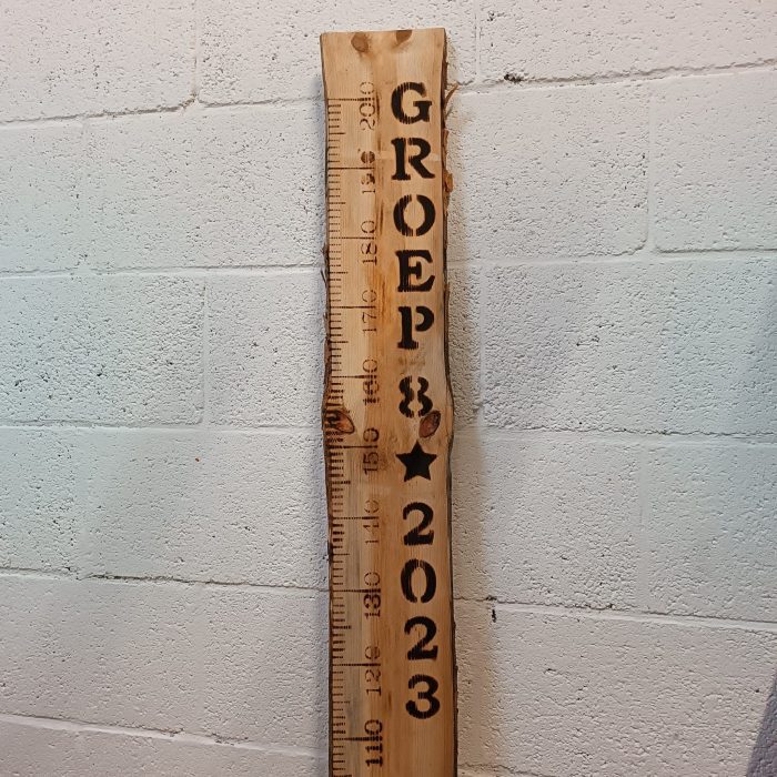 afscheidscadeau school basisschool groep 8 liefslabel houten meetlat groeimeter