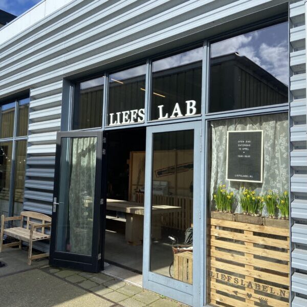 LiefsLab liefslabel Vergaderlocatie Alphen aan den Rijn origineel industrieel uniek haven