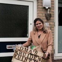 cadeau moederdag oma origineel persoonlijk duurzaam leuk cadeautip kadotip cadeau liefs liefslabel liefsvanroos liefs van roos kruidentuintje