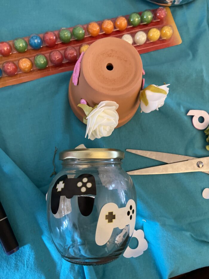 kauwgomballenautomaat knutselpakket liefslabel kinderfeestje diy creatief knutsel de mamma van demammavan