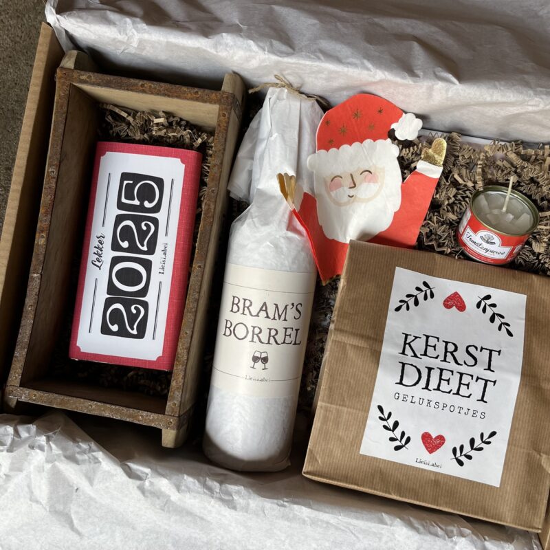 origineel kerstpakket vreetzaam persoonlijk luxe liefslabel creatief borrel kerstborrel nieuwjaarsborrel sturen personeel zakenrelatie bedankje kerst