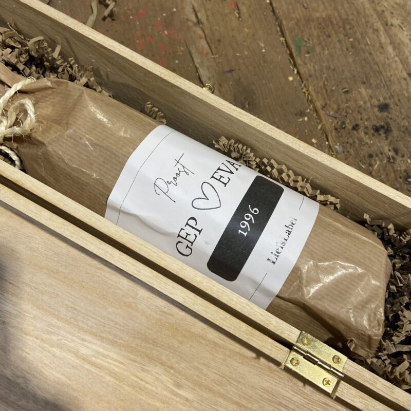 wijnkistje liefs liefslabel wijnkist houten kist cadeaupakket liefs liefslabel origineel persoonlijk cadeau verjaardag