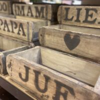 intratuin liefslabel hout houten collectie ter aar wholesale winkel steenmal juf