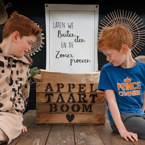 liefs liefslabel duurzaam afscheid pensioen juf meester appeltaart appelboom appeltaartboom cadeau vaderdag moederdag oma poster vanmariel laten we buiten eten en de zomer proeven liefs van roos liefs_van_roos verjaardag oma