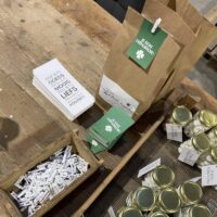 je bent uitmuntend label kaartje liefs liefslabel bedankje kleinigheidje juf meester school cadeau origineel persoonlijk cadeaupakket