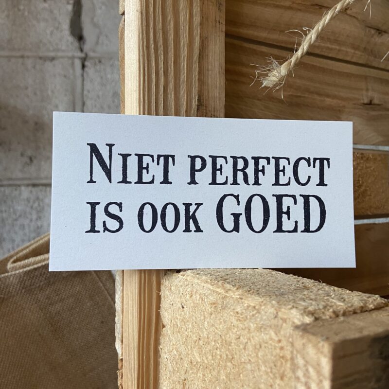 niet perfect is ook goed vintage kaart kaartje geslaagd bruiloft huwelijk sturen klein leuk bedankje liefs label liefslabel juf meester vriendin bedankje zomaar sterkte