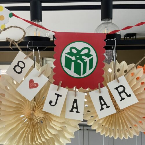 leeftijd slinger 8 jaar decoratie cadeau verjaardag origineel persoonlijk liefs liefslabel