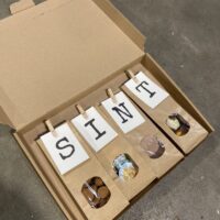 sint cadeau personeel collega's goedkoop origineel persoonlijk liefs liefslabel relatiegeschenk