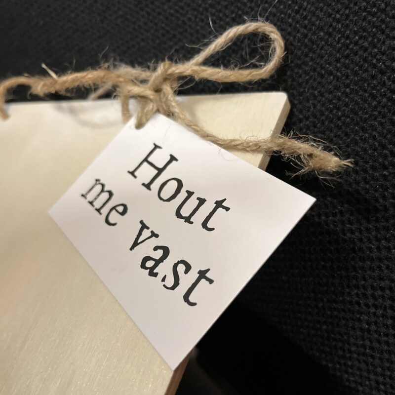 cadeau cadeautip kado kadotip origineel persoonlijk vaandel hout liefslabel valentijn bruiloft housewarming samenwonen trouwdag