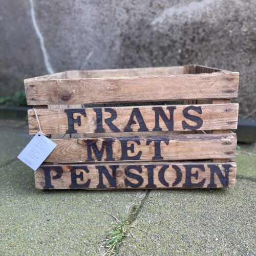 frans met pensioen houten kist krat tuintje cadeaupakket collega afscheid cadeautip groen duurzaam persoonlijk origineel cadeau liefs liefslabel gezamenlijk