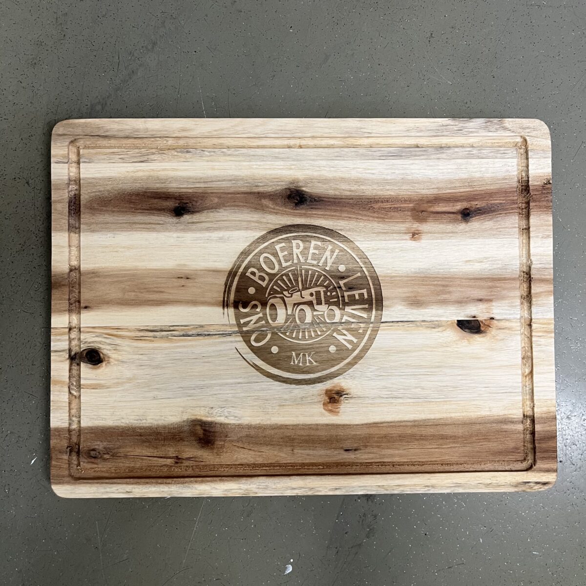 ons boeren leven plank borrelplank origineel persoonlijk cadeau logo liefs liefslabel