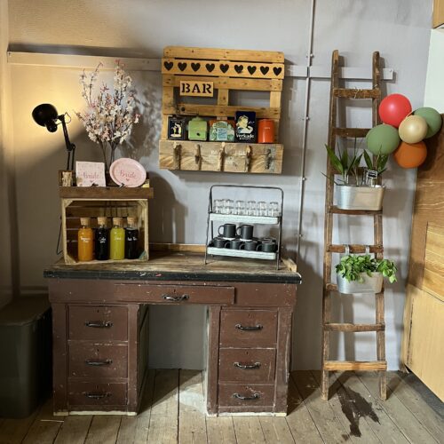 creatief cafe alphen aan den rijn creatief vrijgezellenfeest teamuitje kerstborrel minibar ikea liefs liefslabel zuid-holland gezellig nieuwjaarsborrel hooftstraat voormalig pand provak van beijeren
