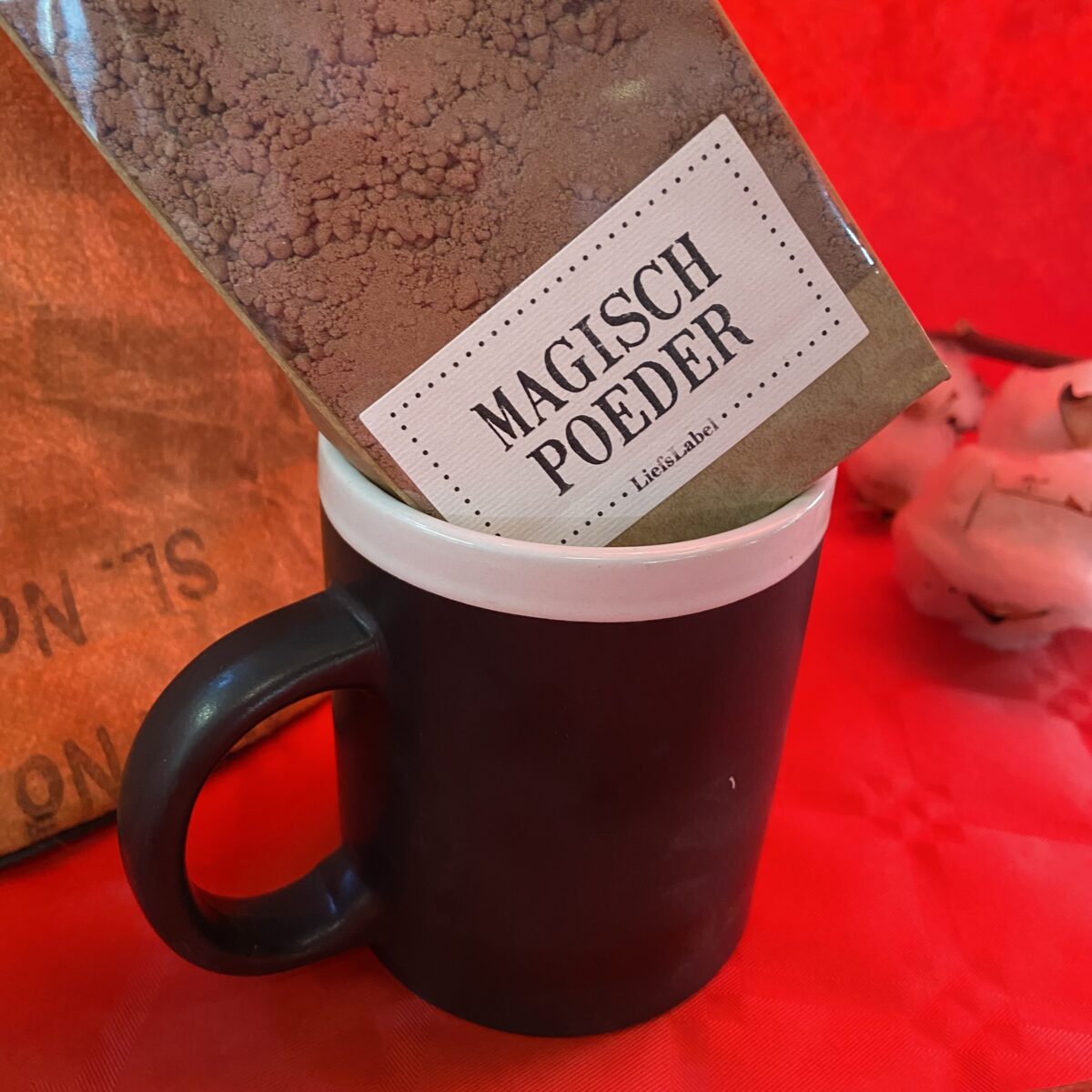 magisch poeder chocomelk beker chocomel kerstfilm kerstpakket 35-40 euro lekker origineel persoonlijk tip personeel collega’s klanten origineel klassiek film liefslabel magisch poeder chocomelk beker chocomel kerstfilm kerstpakket 35-40 euro lekker origineel persoonlijk tip personeel collega's klanten origineel klassiek film liefslabel